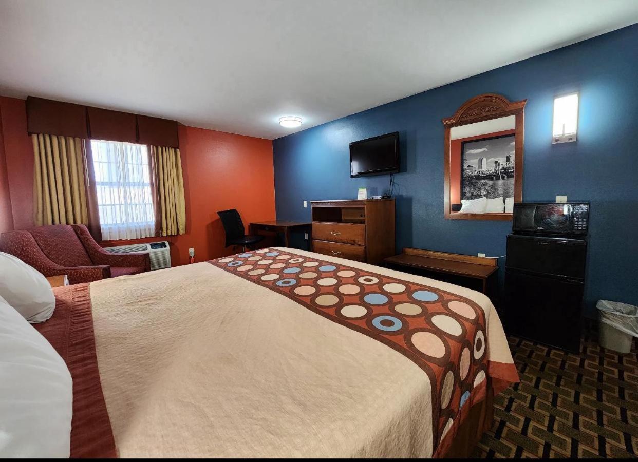 Super 8 By Wyndham White Hall Luaran gambar