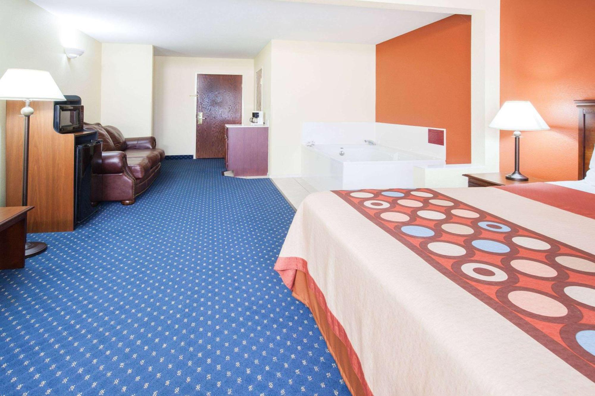 Super 8 By Wyndham White Hall Luaran gambar